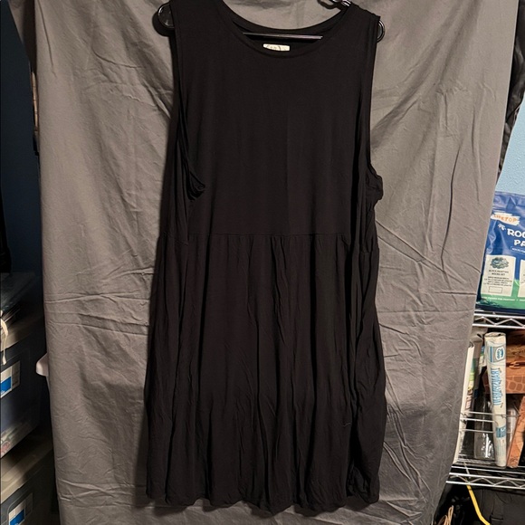 Maurices Classic Black Top - Picture 1 of 2